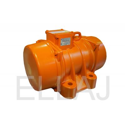 КРАСНЫЙ МАЯК ИВ-12-25 площадочный вибратор